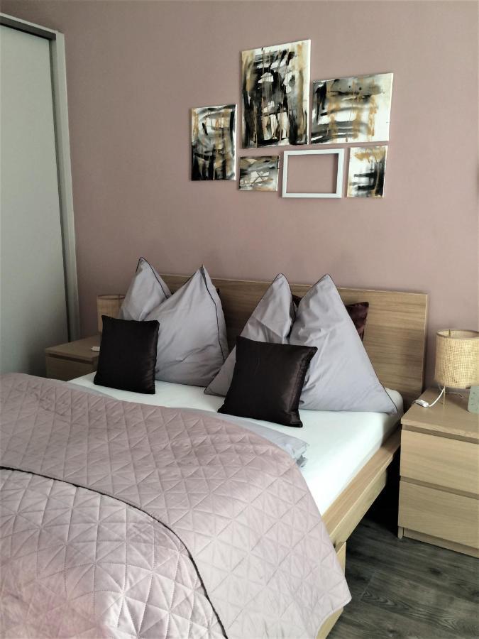 Appartement Magnolia Apartman à Sopron Extérieur photo