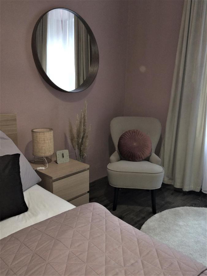 Appartement Magnolia Apartman à Sopron Extérieur photo